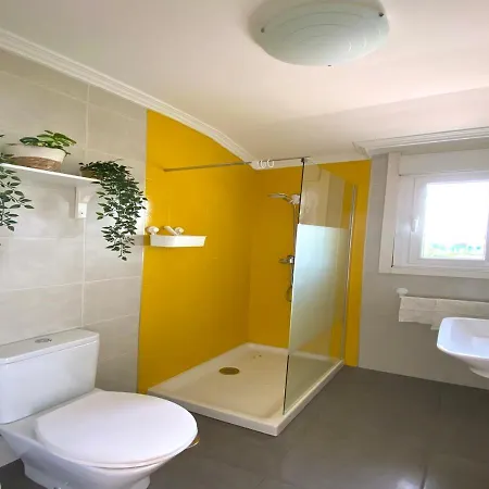 Amarillo Lindo Apartamento Con Vistas A La Playa Apartment
